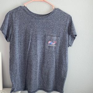 vineyard vines t-shirt